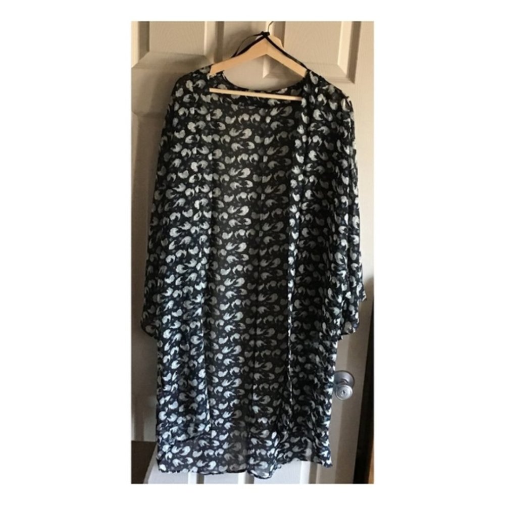 Honey Punch Feather and flower print Kimono
